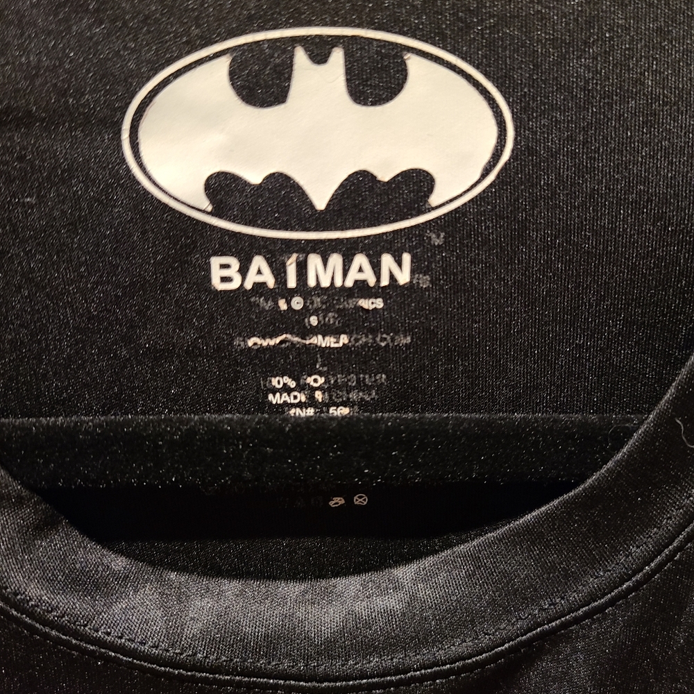 Mens batman tee - Picture 2 of 2